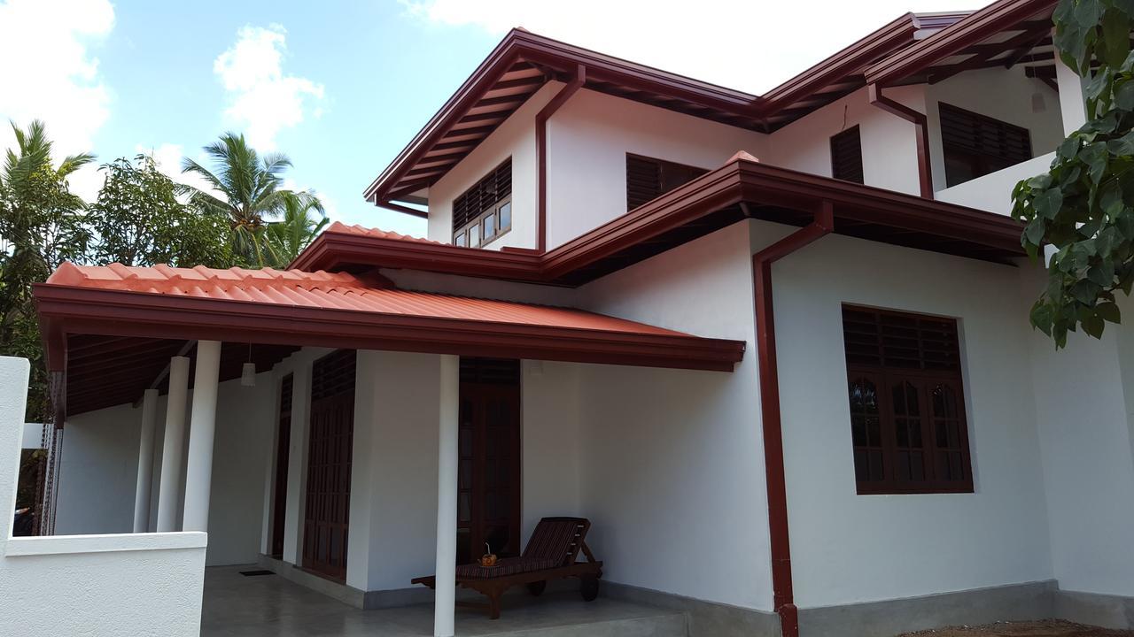 Emildale Villa Wadduwa Bagian luar foto