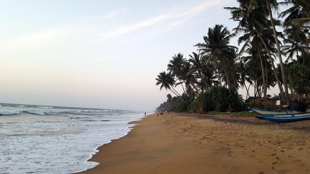 Emildale Villa Wadduwa Bagian luar foto